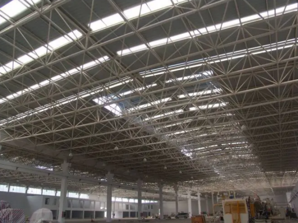 舞钢网架工程施工中需要注意哪些事项？